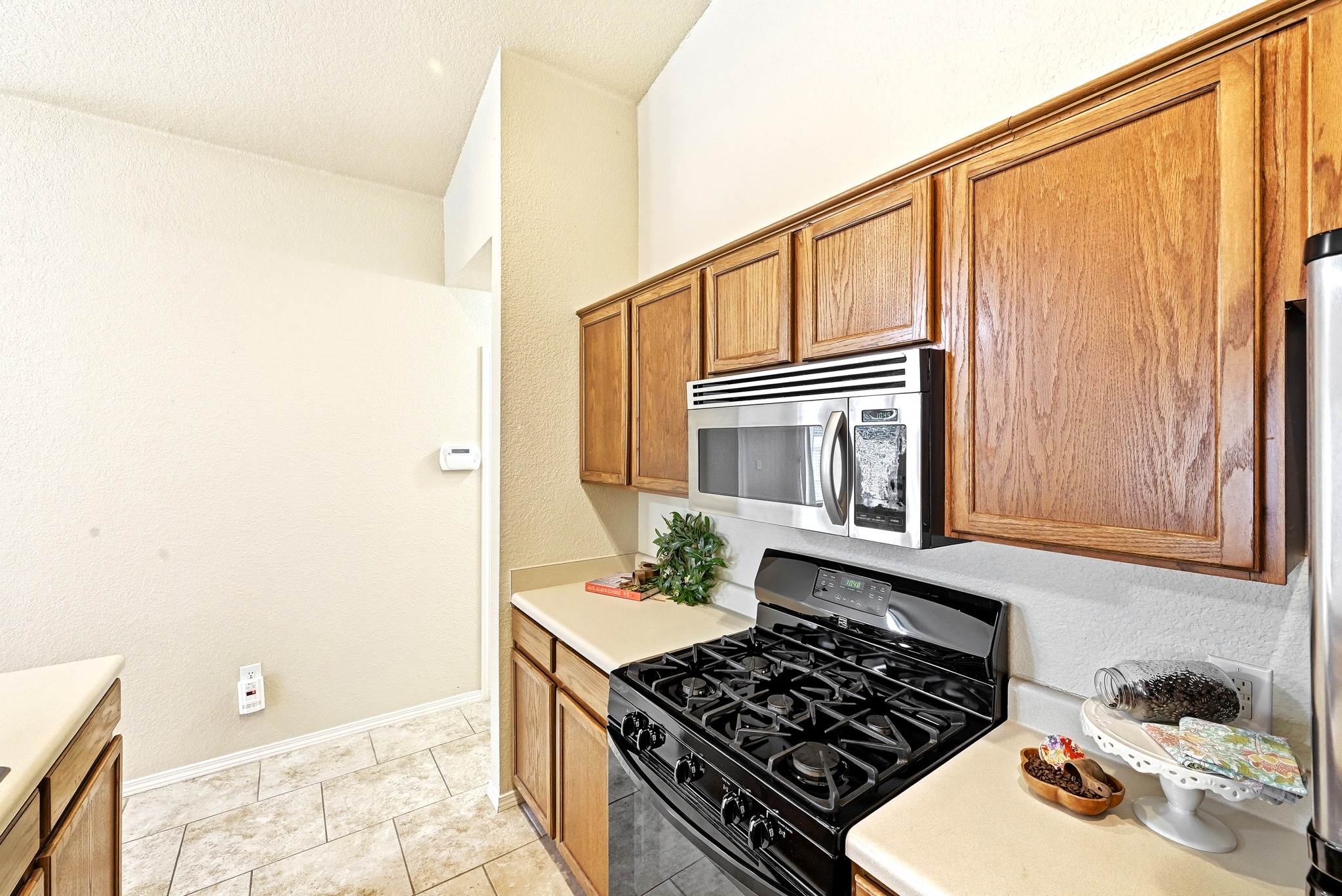 186 Prairie Springs Loop Georgetown, TX 78626 - Photo 15 of 26