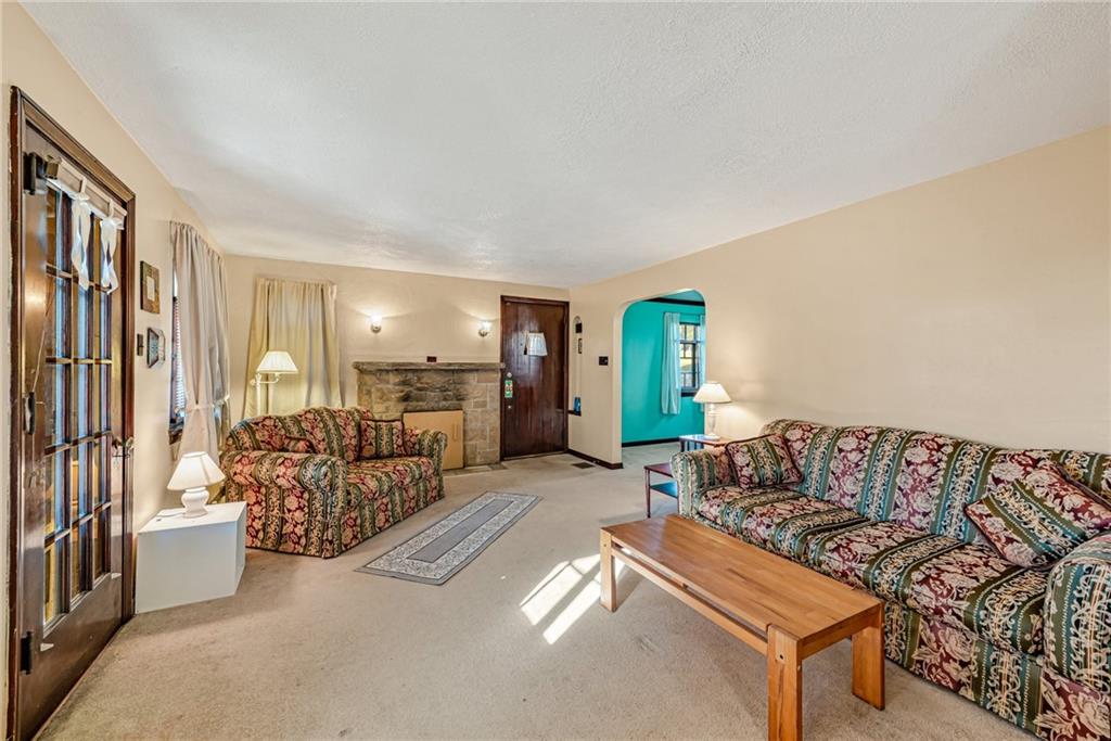 171 Highland Road Penn Hills, PA 15235 - Photo 3 of 24 Gallery Image 3