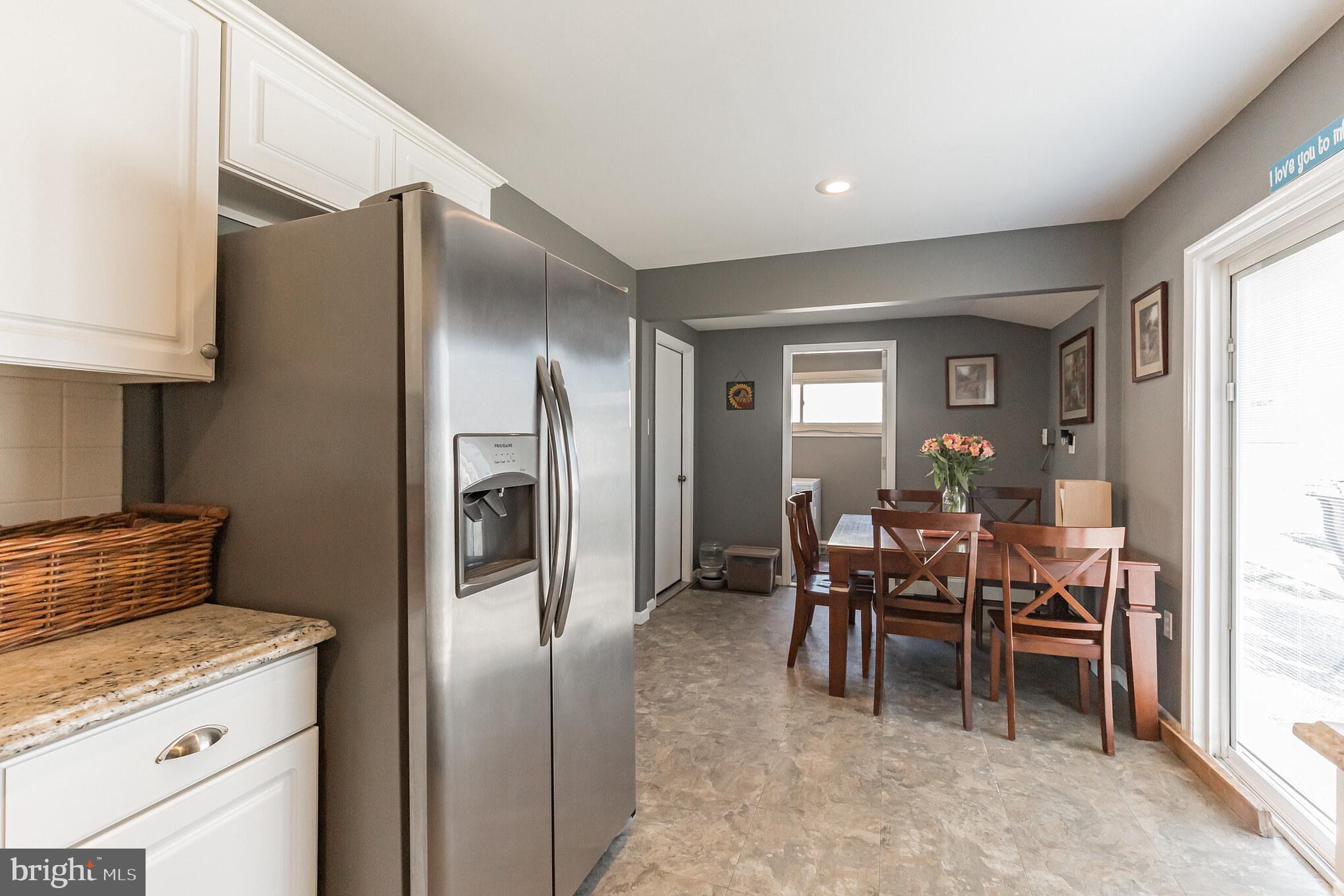 40 Iris Road Levittown, PA 19057 - Photo 12 of 30 Gallery Image 12