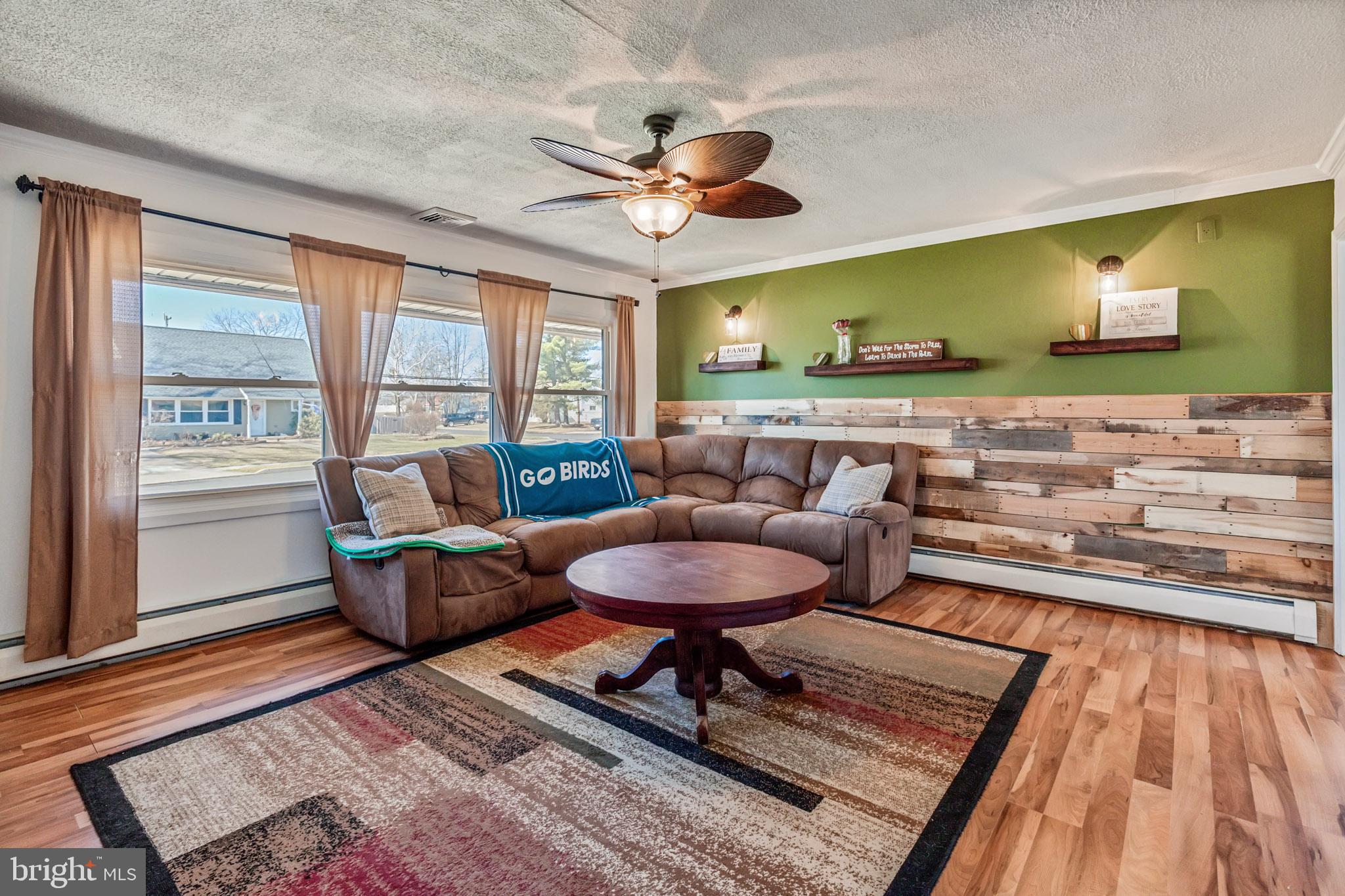 40 Iris Road Levittown, PA 19057 - Photo 6 of 30 Family Time