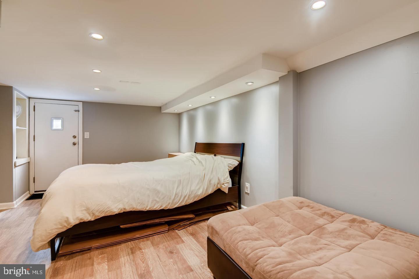 2014 Bank Street Baltimore, MD 21231 - Photo 14 of 24 Gallery Image 14