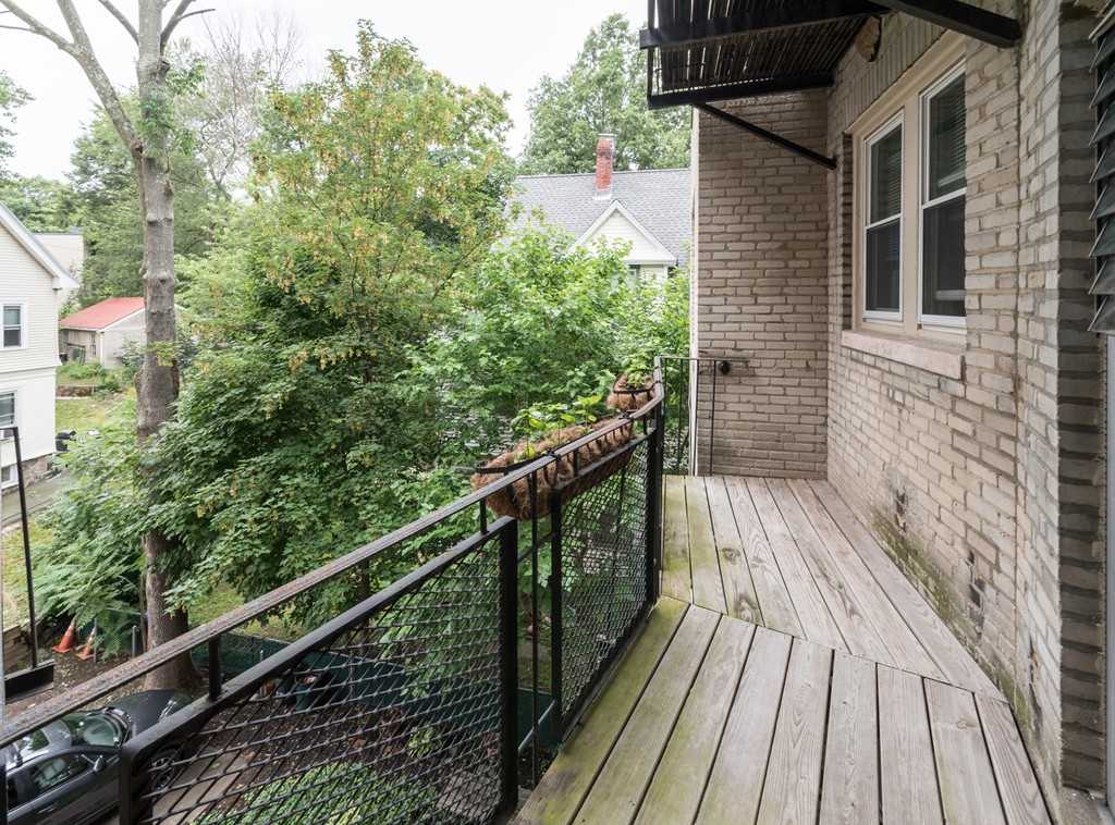 78 Kilsyth Road, Unit 5 Boston, MA 02135 - Photo 10 of 11