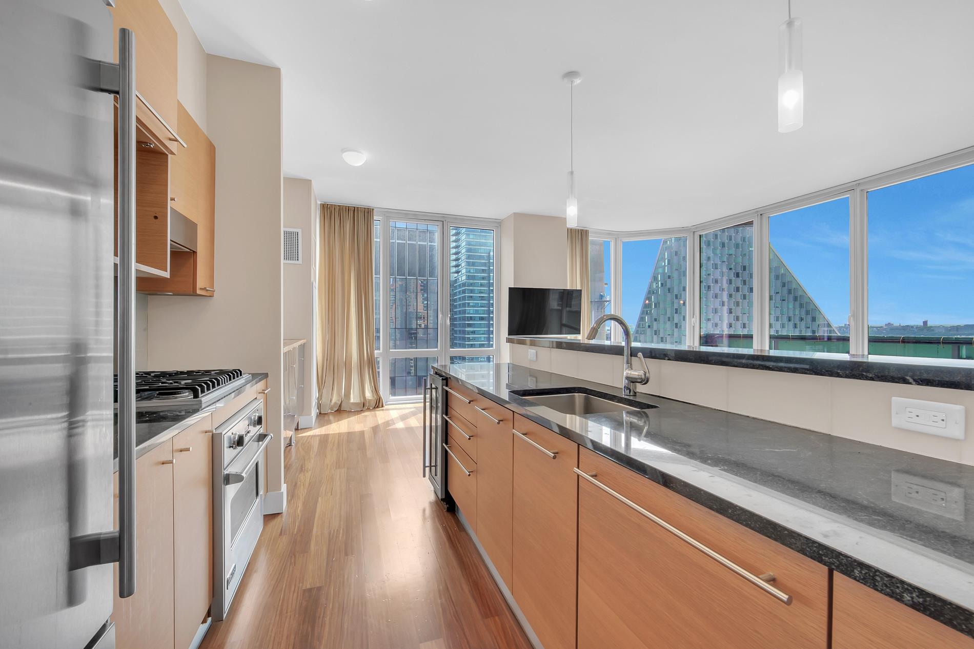 10 West End Avenue, Unit 20C Manhattan, NY 10023 - Photo 3 of 15