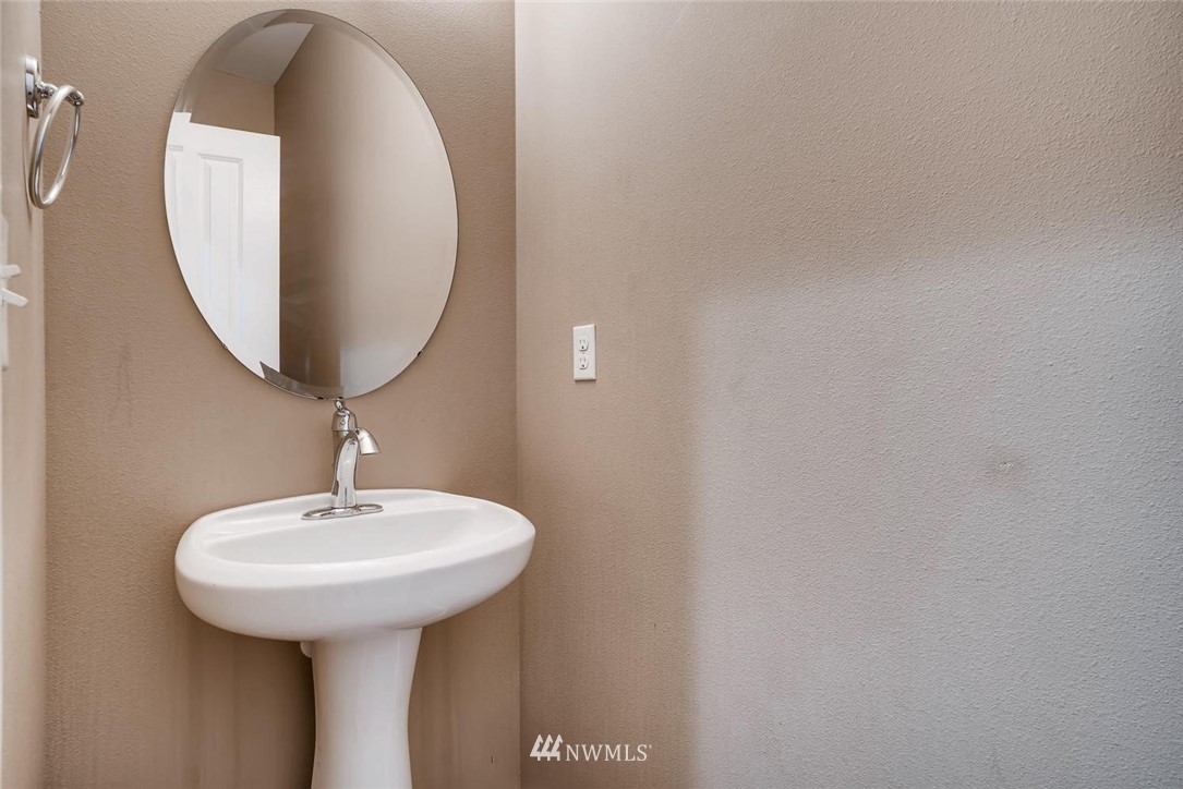 3315 176th Place Southeast Bothell, WA 98012 - Photo 13 of 24 Gallery Image 13