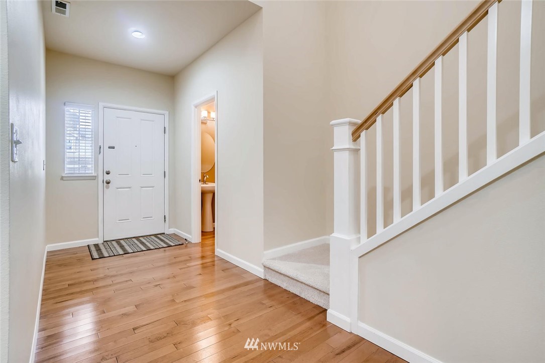 3315 176th Place Southeast Bothell, WA 98012 - Photo 4 of 24 Gallery Image 4