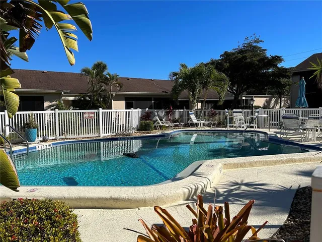 $2,600 | 6102 7th Avenue West, Unit 6102, Bradenton, FL 34209