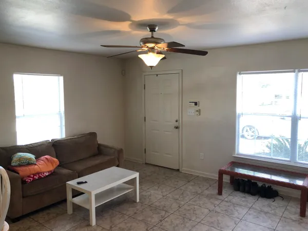 $1,875 | 433 West Brevard Street, Tallahassee, FL 32301