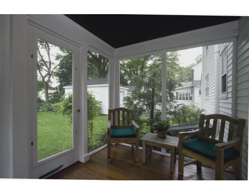 57 Fisher Road Arlington, MA 02476 - Photo 6 of 18 Gallery Image 6