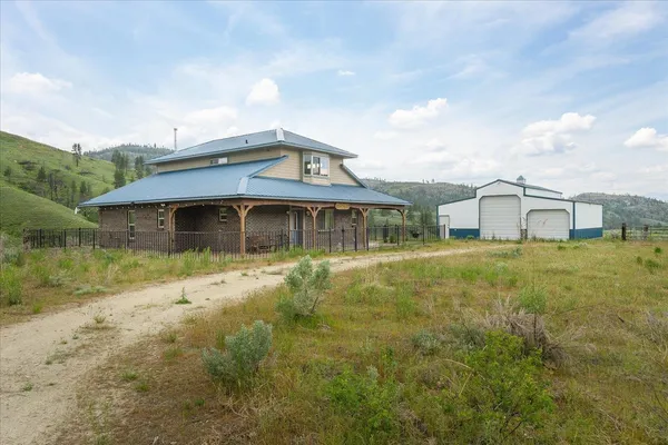 $1,050,000 | 734 Tunk Creek Road, Riverside, WA 98849