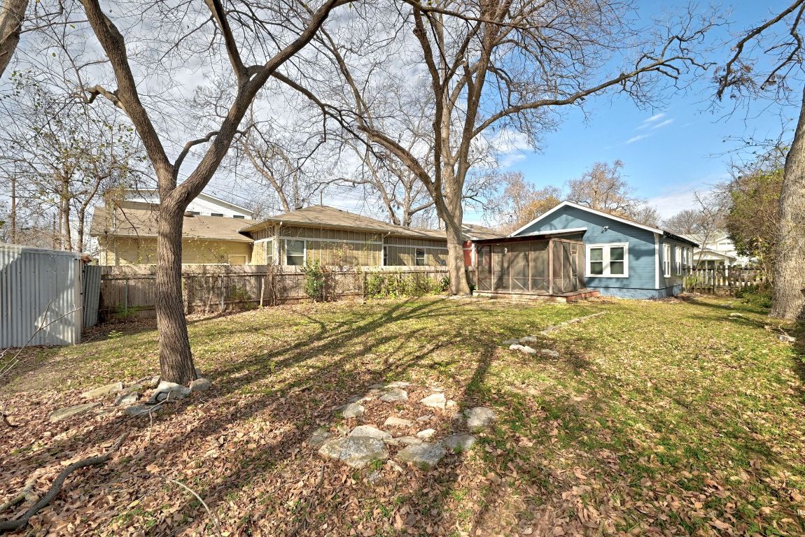 2505 Willow Street Austin, TX 78702 - Photo 24 of 26