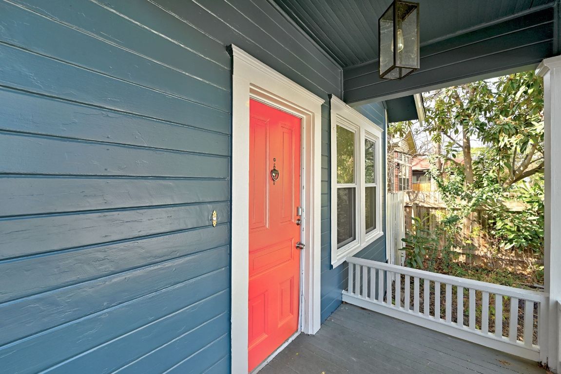 2505 Willow Street Austin, TX 78702 - Photo 4 of 26