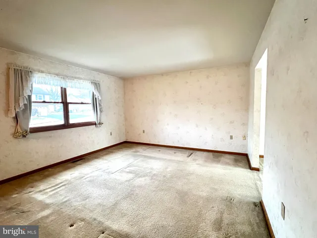 $279,900 | 551 Christopher Drive, Wernersville, PA 19565