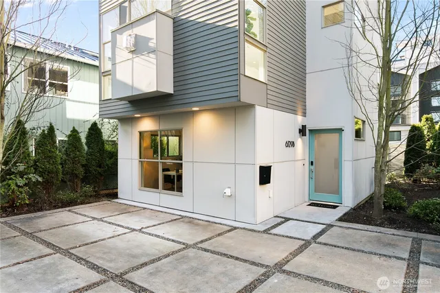 $979,000 | 6729 14th Avenue Northwest, Unit B, Seattle, WA 98117