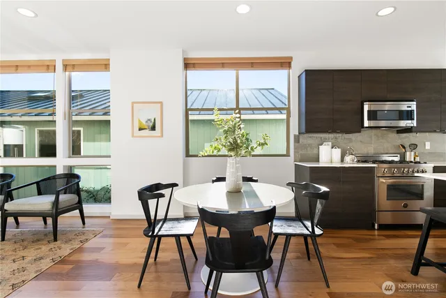 $979,000 | 6729 14th Avenue Northwest, Unit B, Seattle, WA 98117