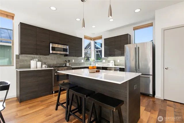 $979,000 | 6729 14th Avenue Northwest, Unit B, Seattle, WA 98117