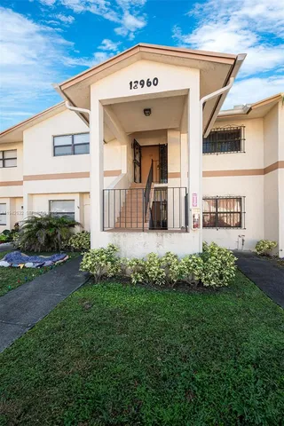 $240,000 | 12960 Southwest 66th Lane, Unit 1081, Miami, FL 33183