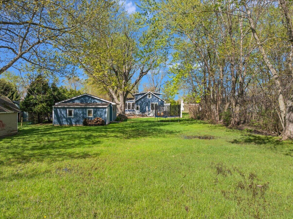 12865 Flynn Road Sawyer, MI 49125 - Photo 13 of 60 13-12865 Flynn Rd-13