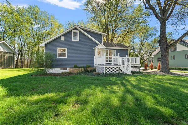 $639,000 | 12865 Flynn Road, Sawyer, MI 49125