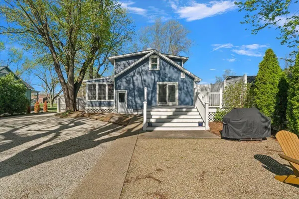 $639,000 | 12865 Flynn Road, Sawyer, MI 49125