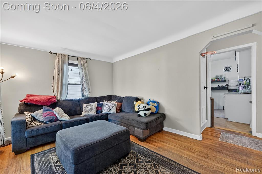 22729 Cleveland Street Dearborn, MI 48124 - Photo 5 of 32