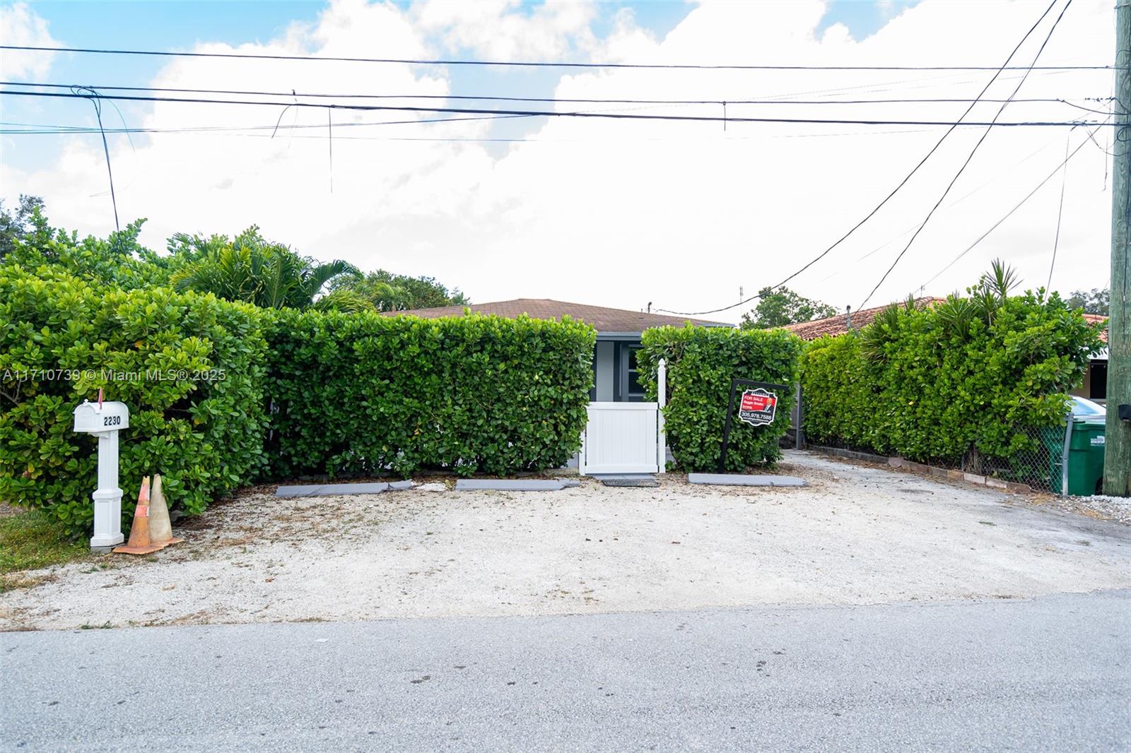 2230 Southwest 60th Court Miami, FL 33155 - Photo 4 of 64