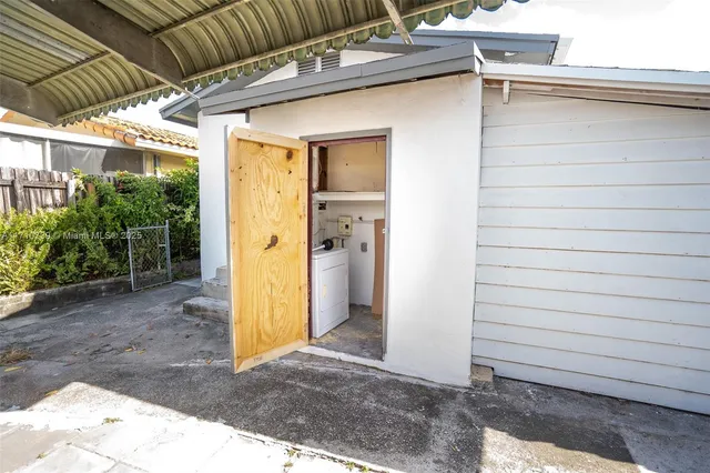 $774,999 | 2230 Southwest 60th Court, Miami, FL 33155