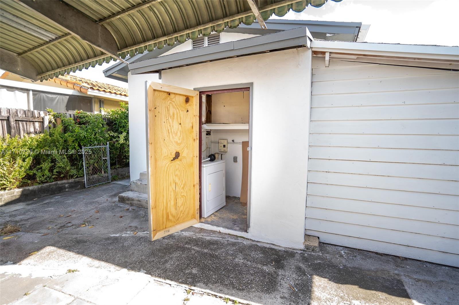 2230 Southwest 60th Court Miami, FL 33155 - Photo 56 of 64 a view of a back yard of the house