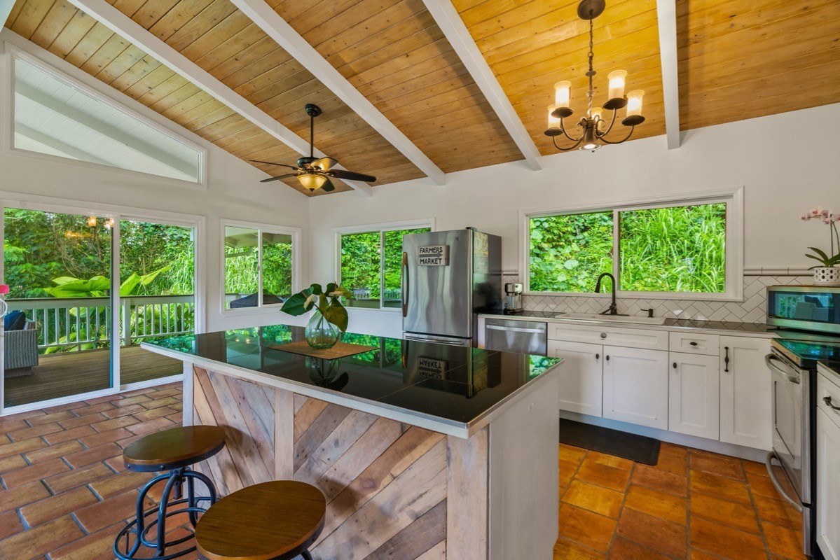 3877 D Omao Road, Unit 2 Koloa, HI 96756 - Photo 5 of 16 Gallery Image 5