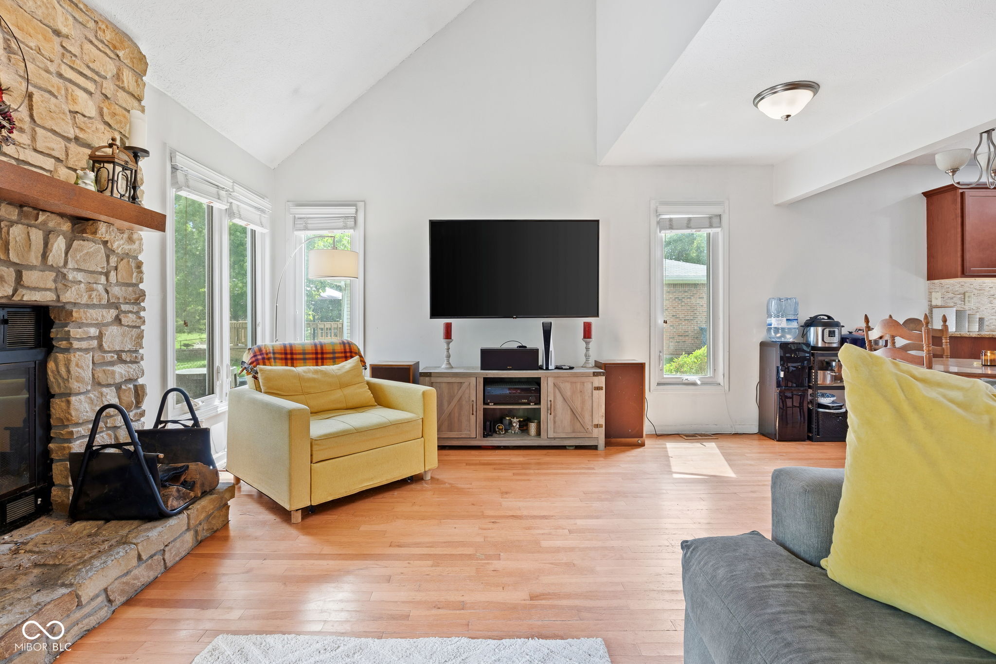 7814 Hampton Place Fishers, IN 46038 - Photo 10 of 38