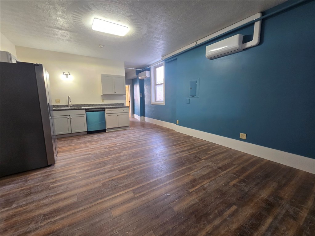 27 East Main Street, Unit 210 Waterloo, NY 13165 - Photo 2 of 6