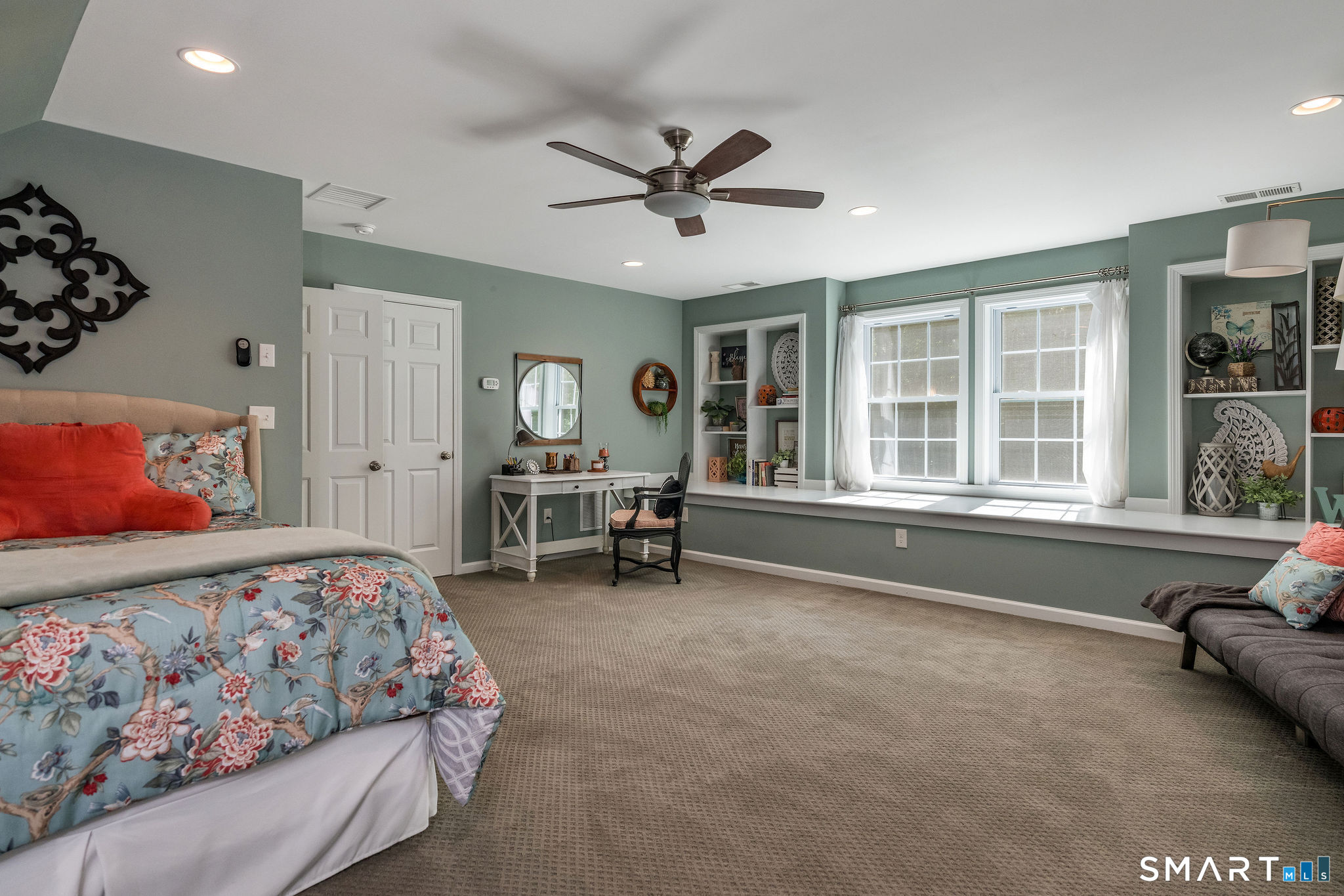 29 Buell Hill Road Killingworth, CT 06419 - Photo 34 of 38 3rd Floor Guest Room #4.