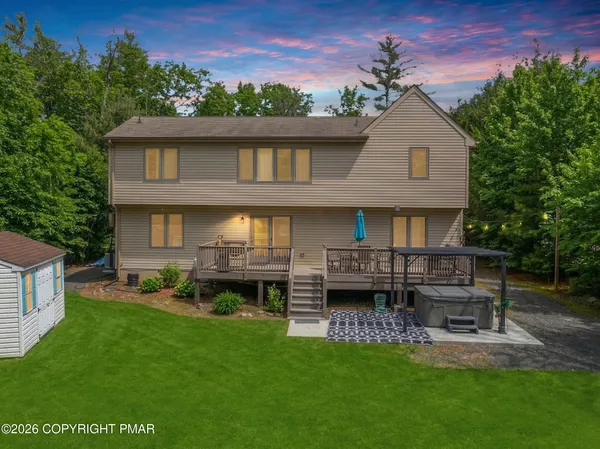 $799,900 | 215 President Coolidge Place, Henryville, PA 18332