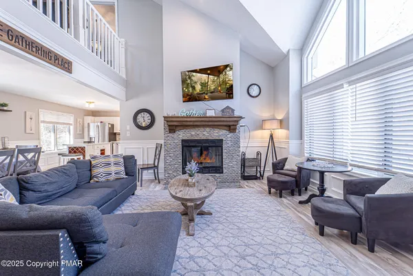 $799,900 | 215 President Coolidge Place, Henryville, PA 18332