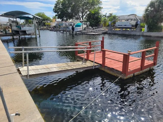 $1,650 | 13637 Maria Drive, Hudson, FL 34667