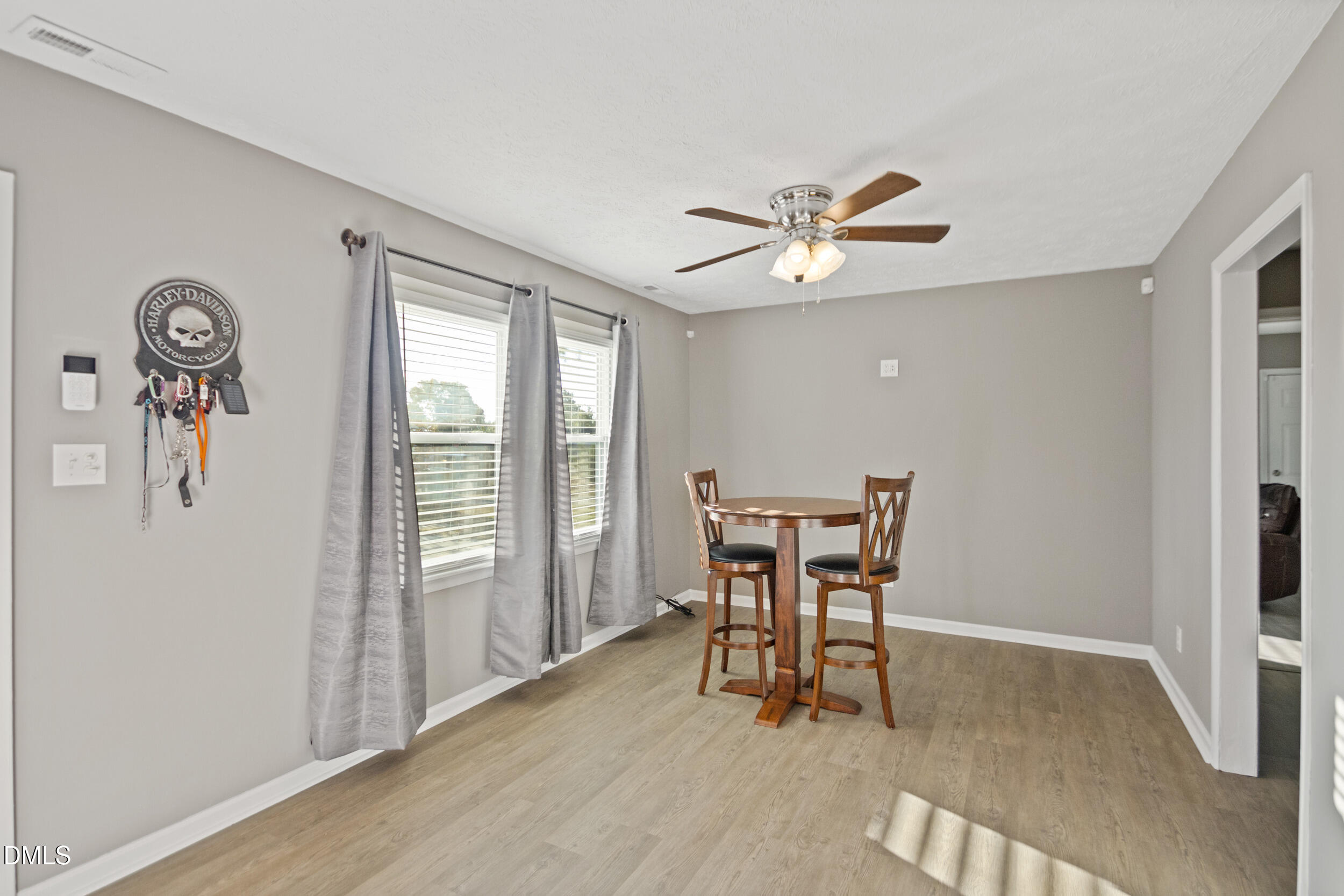 5909 Spinner Road Hope Mills, NC 28348 - Photo 6 of 24 a workspace room with furniture and window
