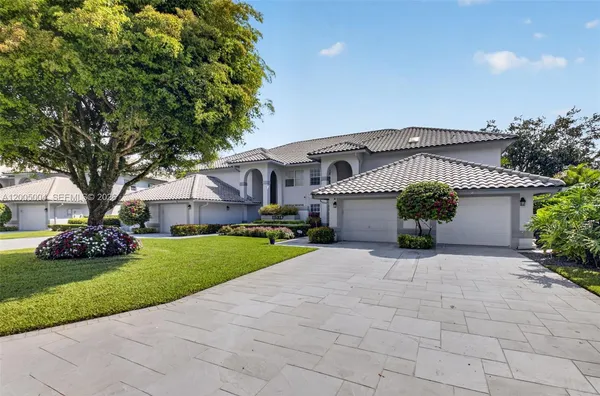 $450,000 | 11538 Briarwood Circle, Unit 4, Boynton Beach, FL 33437