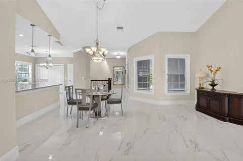 $450,000 | 11538 Briarwood Circle, Unit 4, Boynton Beach, FL 33437