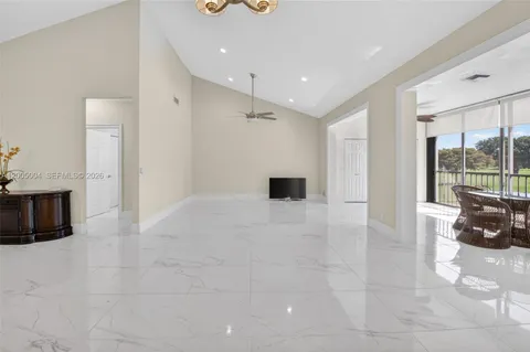 $450,000 | 11538 Briarwood Circle, Unit 4, Boynton Beach, FL 33437