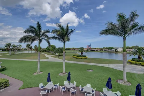 $450,000 | 11538 Briarwood Circle, Unit 4, Boynton Beach, FL 33437