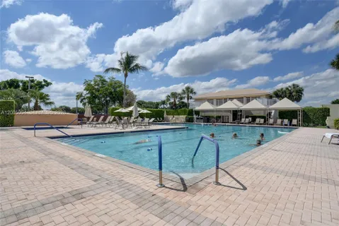 $450,000 | 11538 Briarwood Circle, Unit 4, Boynton Beach, FL 33437