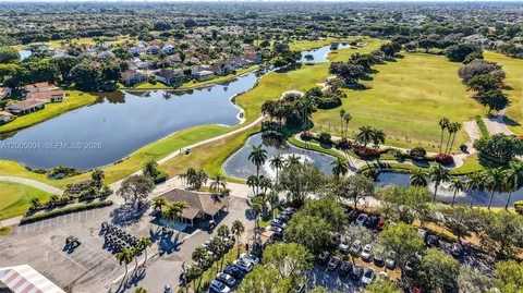 $450,000 | 11538 Briarwood Circle, Unit 4, Boynton Beach, FL 33437