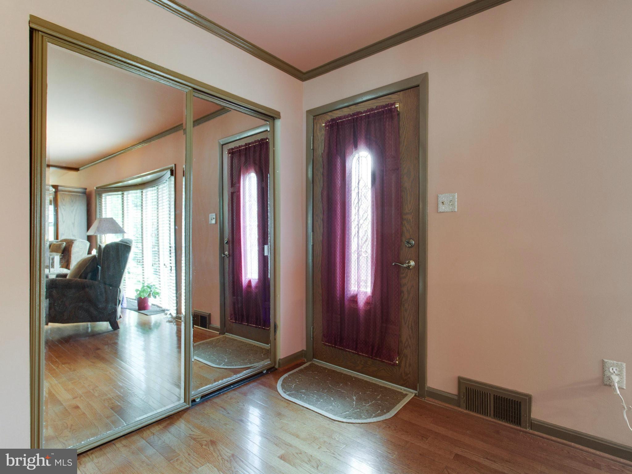 6215 Greeley Boulevard Springfield, VA 22152 - Photo 4 of 23 Interior (General)