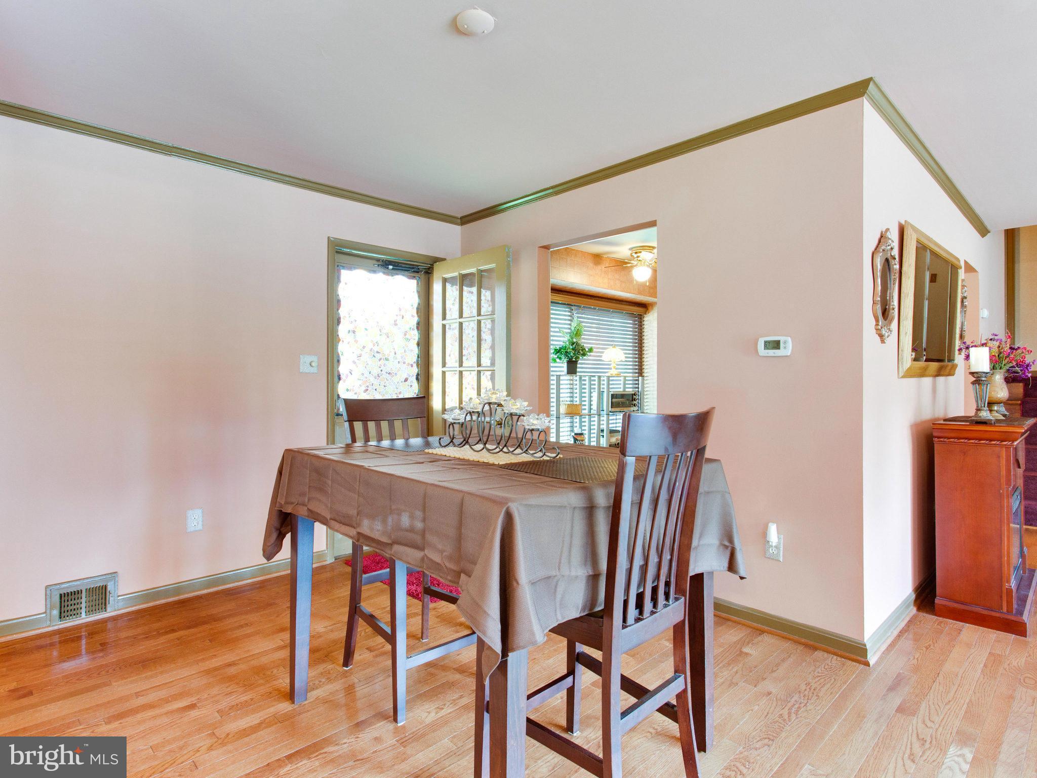 6215 Greeley Boulevard Springfield, VA 22152 - Photo 8 of 23 Dining Room
