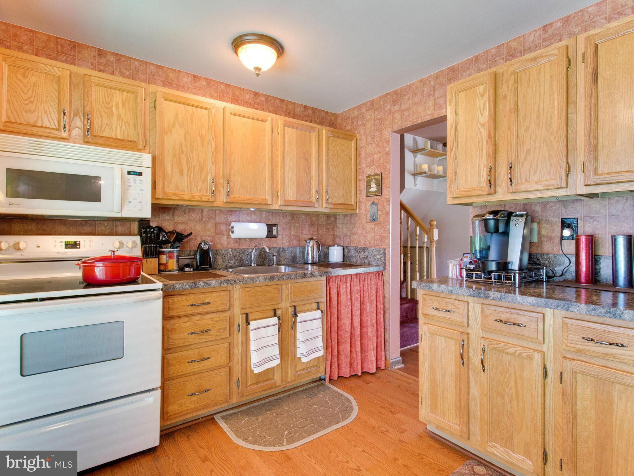 6215 Greeley Boulevard Springfield, VA 22152 - Photo 10 of 23 Kitchen