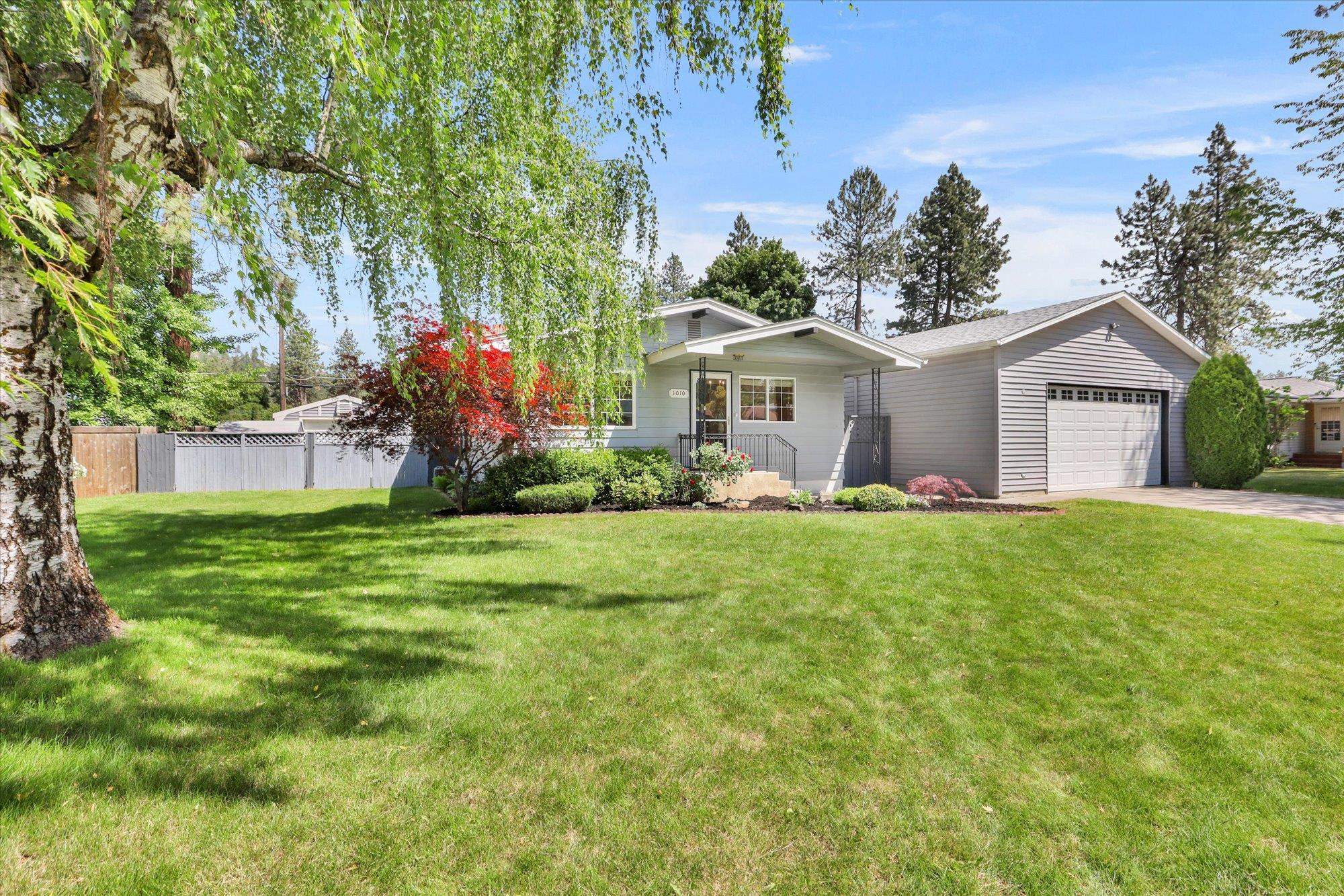 1010 West Westmont Way Spokane, WA 99208 - Photo 1 of 33