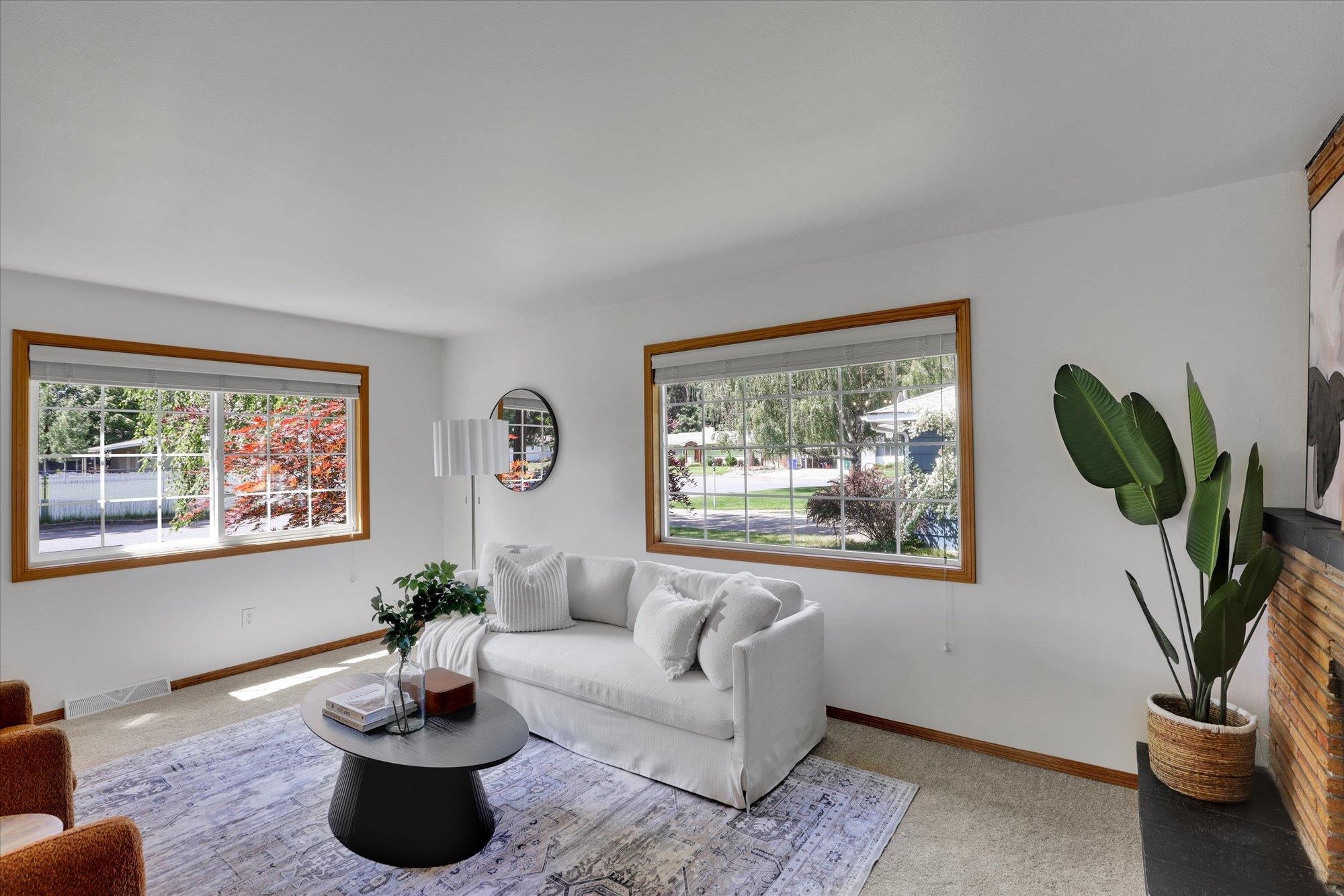 1010 West Westmont Way Spokane, WA 99208 - Photo 4 of 33