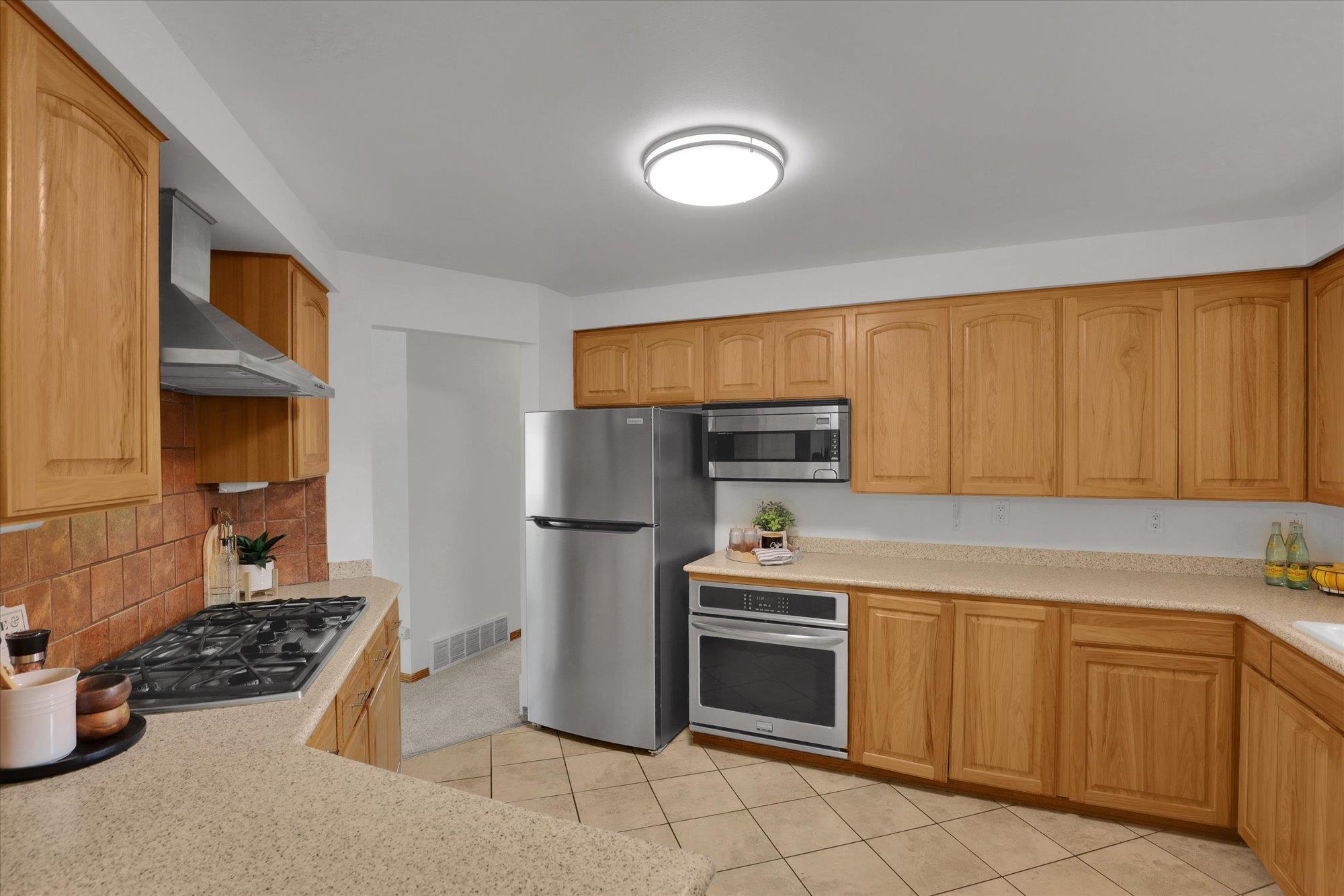 1010 West Westmont Way Spokane, WA 99208 - Photo 7 of 33