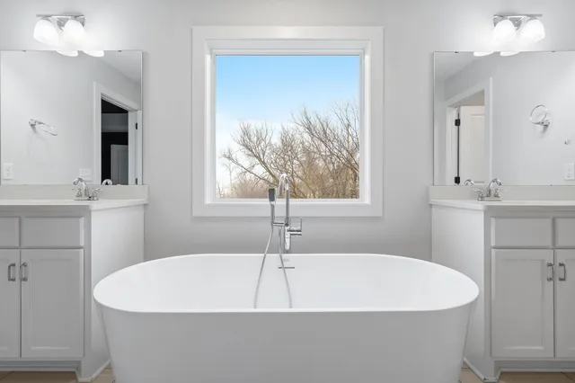 $5,250 | 18700 61st Avenue North, Plymouth, MN 55446