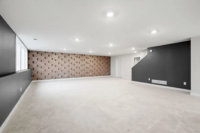 $5,250 | 18700 61st Avenue North, Plymouth, MN 55446