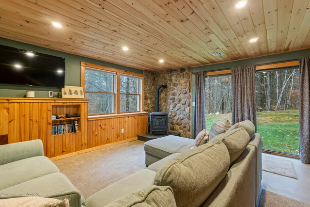 $449,000 | 92 Boot Hill Road, Fryeburg, ME 04037